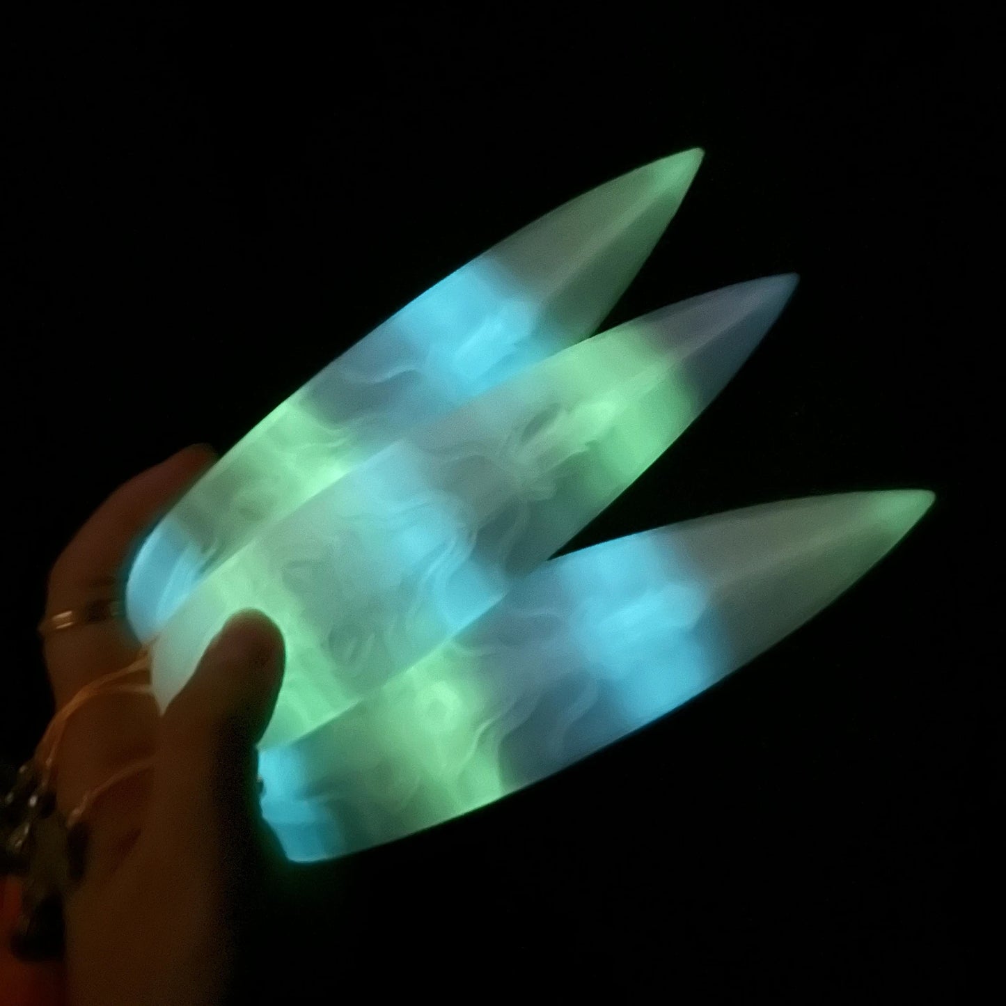 Zoey KPOP Demon Hunters Glow in the dark Darts Accessories Props