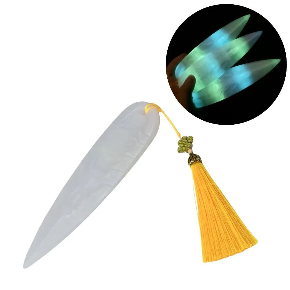 Zoey KPOP Demon Hunters Glow in the dark Darts Accessories Props